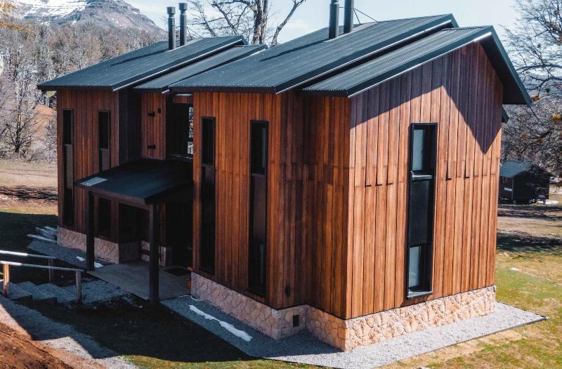 El Refugio Ski & Summer Lodge image