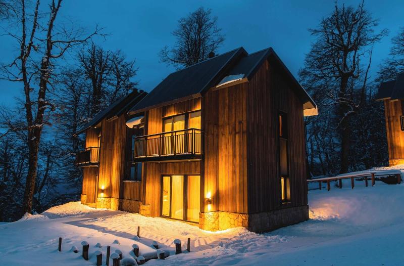 El Refugio Ski & Summer Lodge image