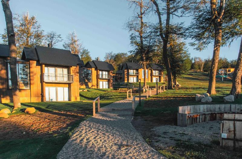 El Refugio Ski & Summer Lodge image