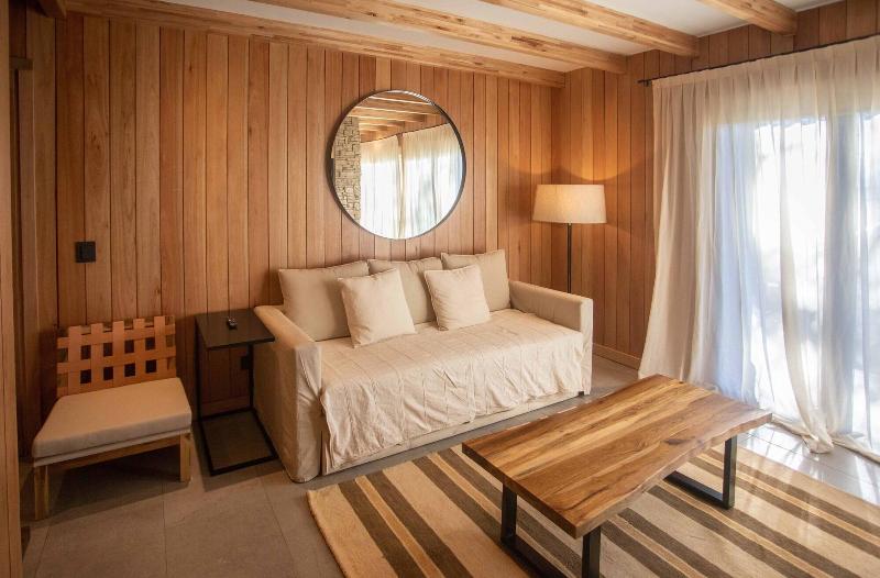 El Refugio Ski & Summer Lodge image