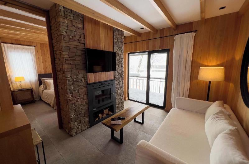 El Refugio Ski & Summer Lodge image