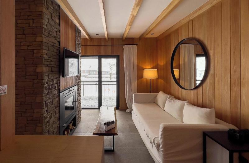 El Refugio Ski & Summer Lodge image