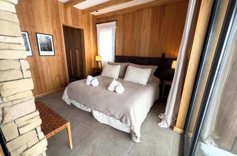 El Refugio Ski & Summer Lodge image