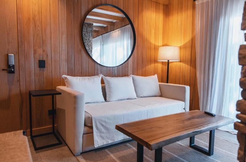 El Refugio Ski & Summer Lodge image