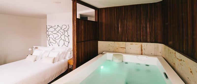 Hotel Quercus Tierra image