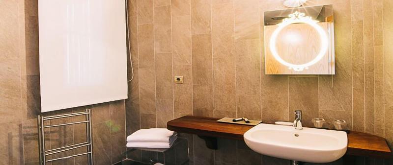 Hotel Quercus Tierra image