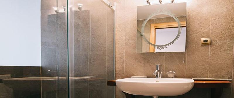 Hotel Quercus Tierra image