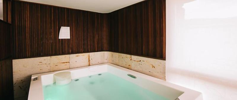 Hotel Quercus Tierra image