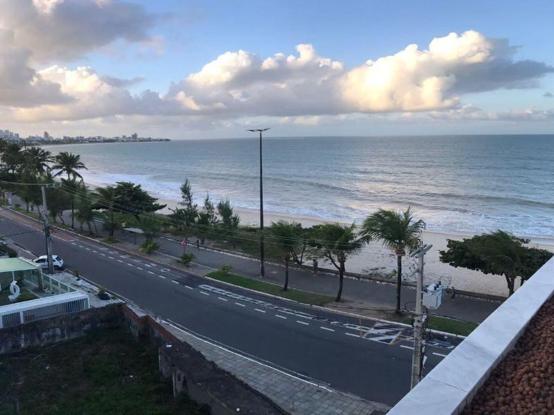 Happy Hotel ManaÃ­ra image