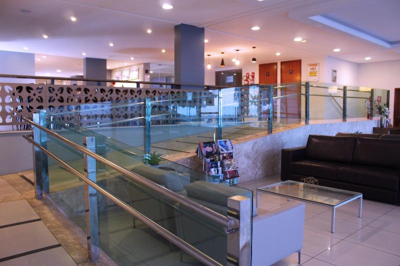 Happy Hotel ManaÃ­ra image