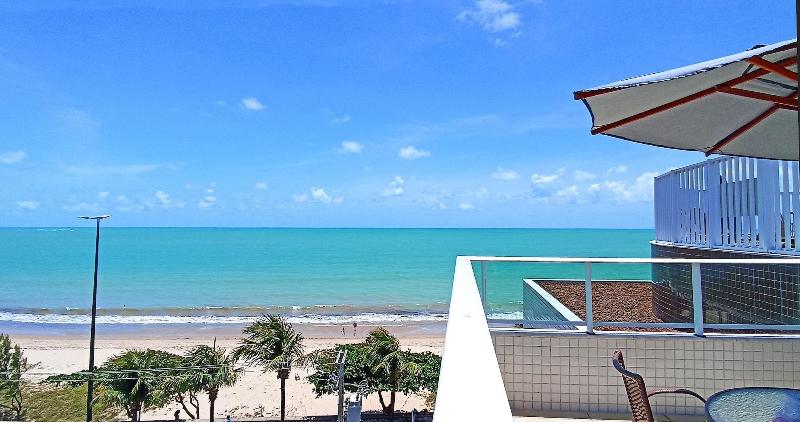 Happy Hotel ManaÃ­ra image