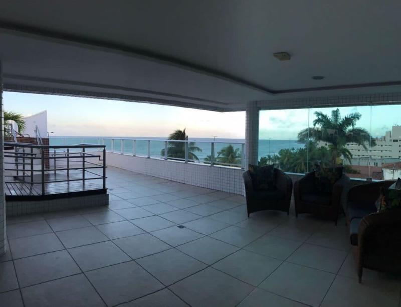 Happy Hotel ManaÃ­ra image