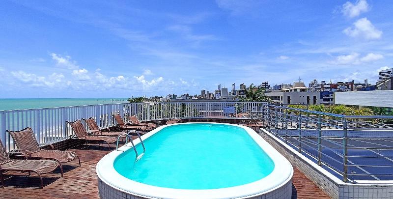 Happy Hotel ManaÃ­ra image