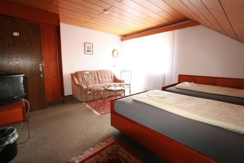 Hotel Garni Sebastian image