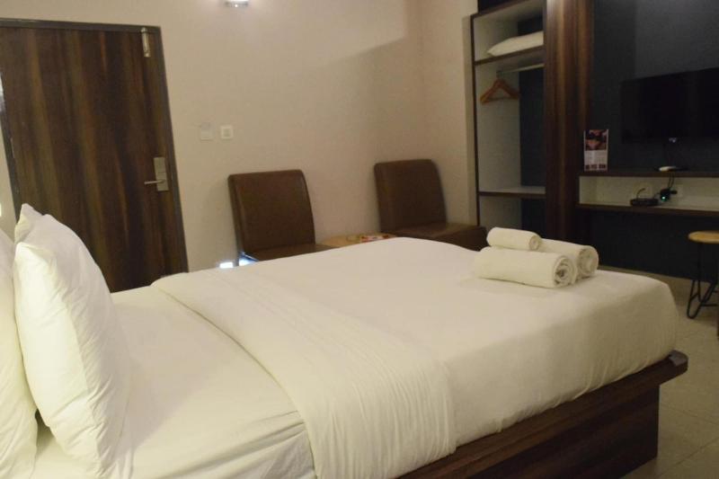 Air Avenue Hotel image