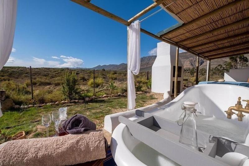 360on62 Mountain View Farm Cottages