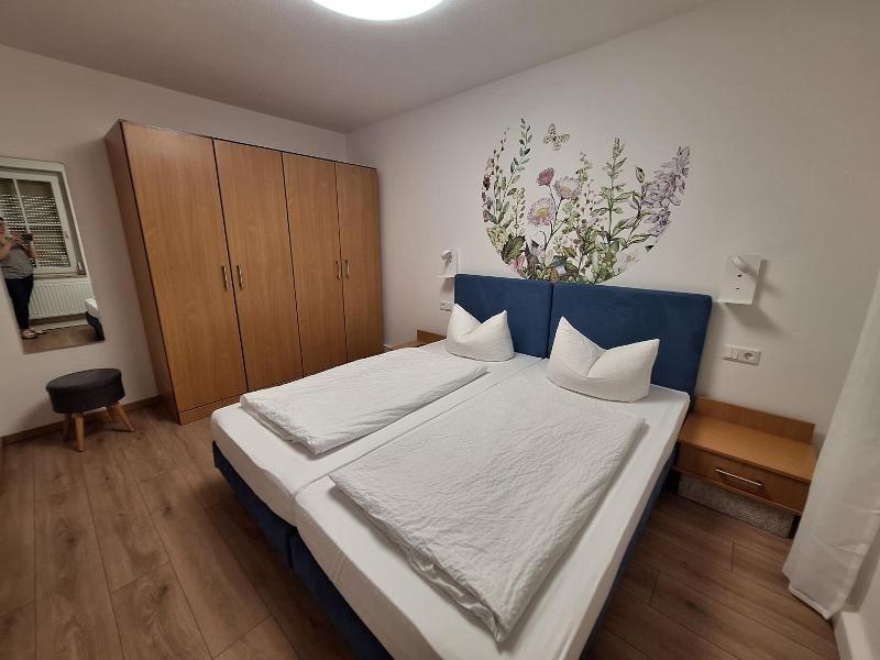 Hotel am Schloss image
