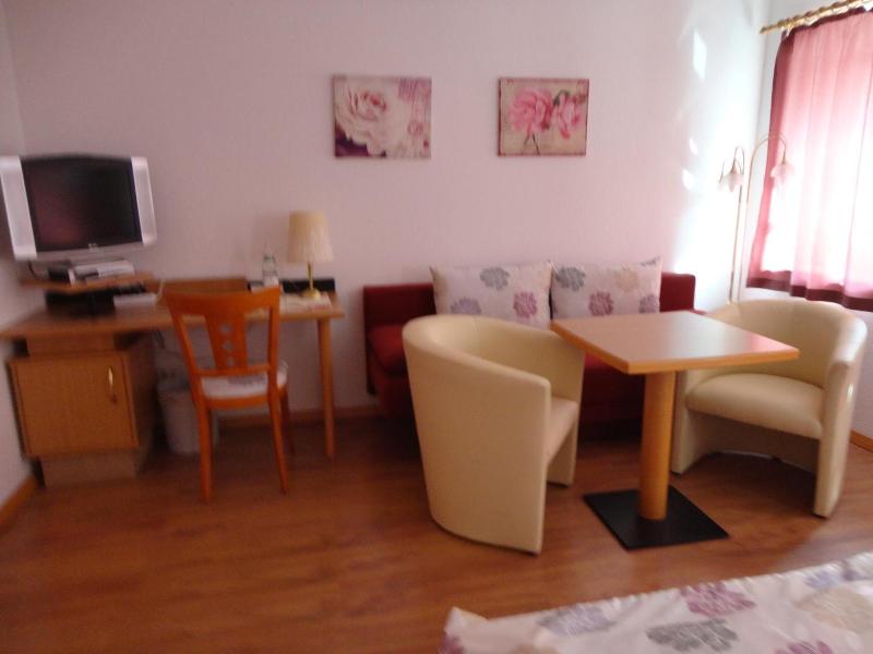 Hotel am Schloss image