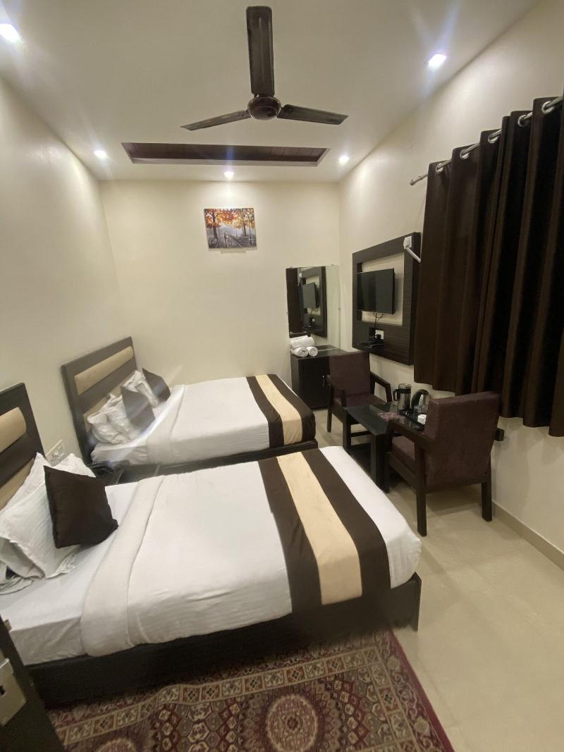 Hotel Gopal image