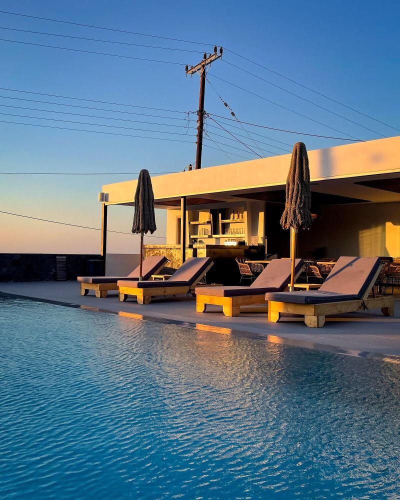 Onyx Hotel & Suites - Image 2