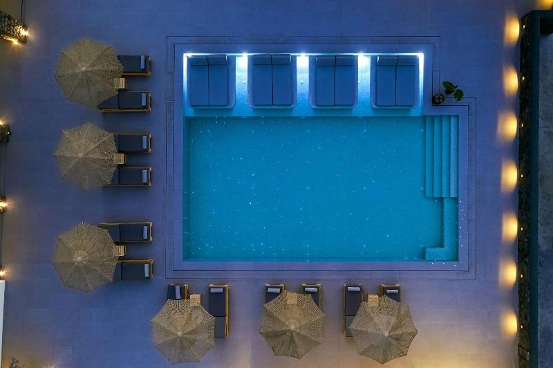 Onyx Hotel & Suites - Image 5