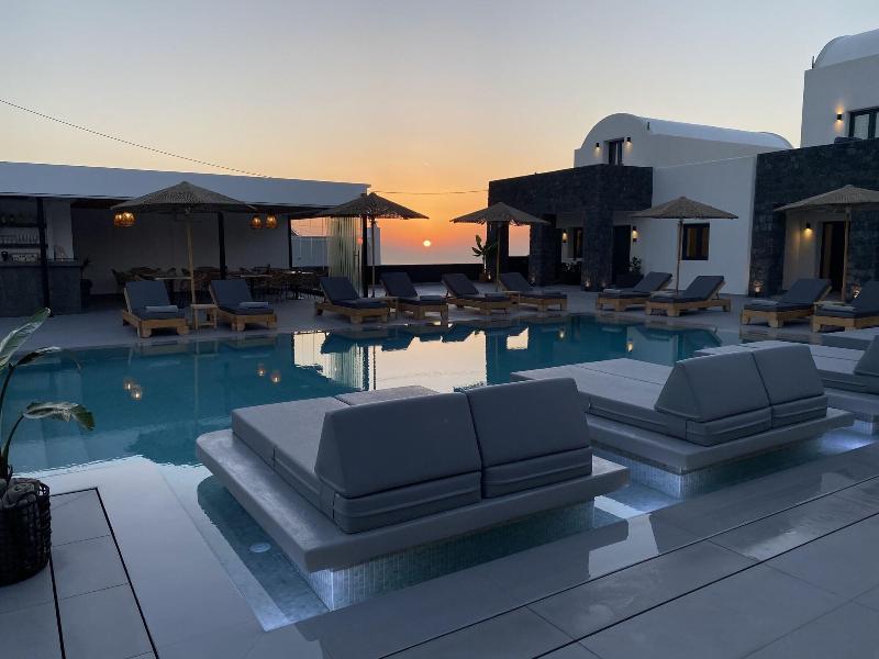 Onyx Hotel & Suites - Image 8