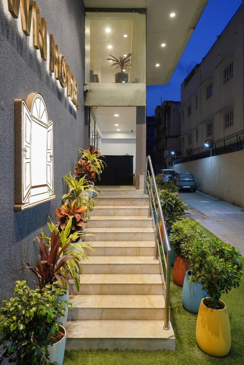 Octave Uptown Suites image