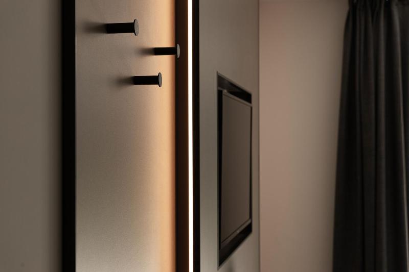 Aris Apartments - TonelliHotels image