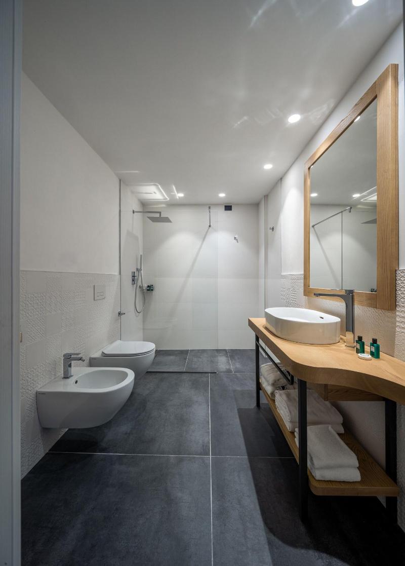 Aris Apartments - TonelliHotels image