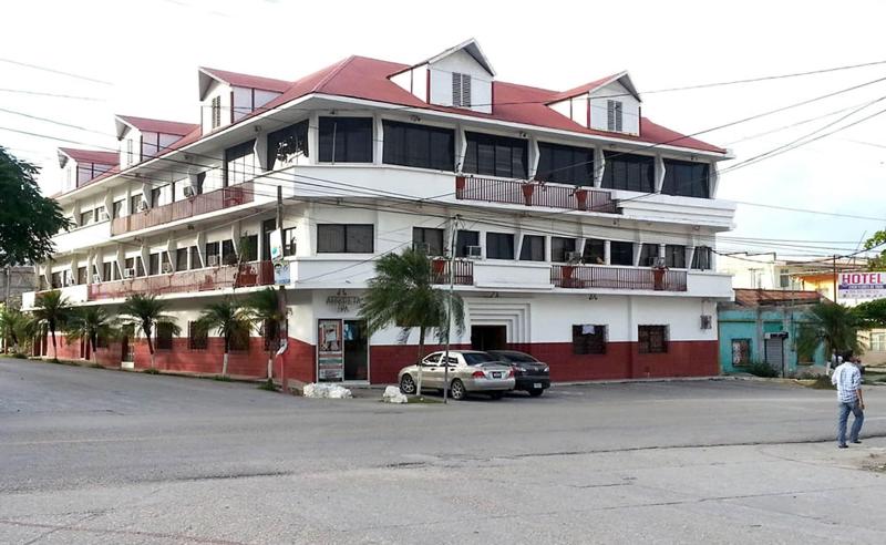 Hotel Casa Flores De Tikal — general view