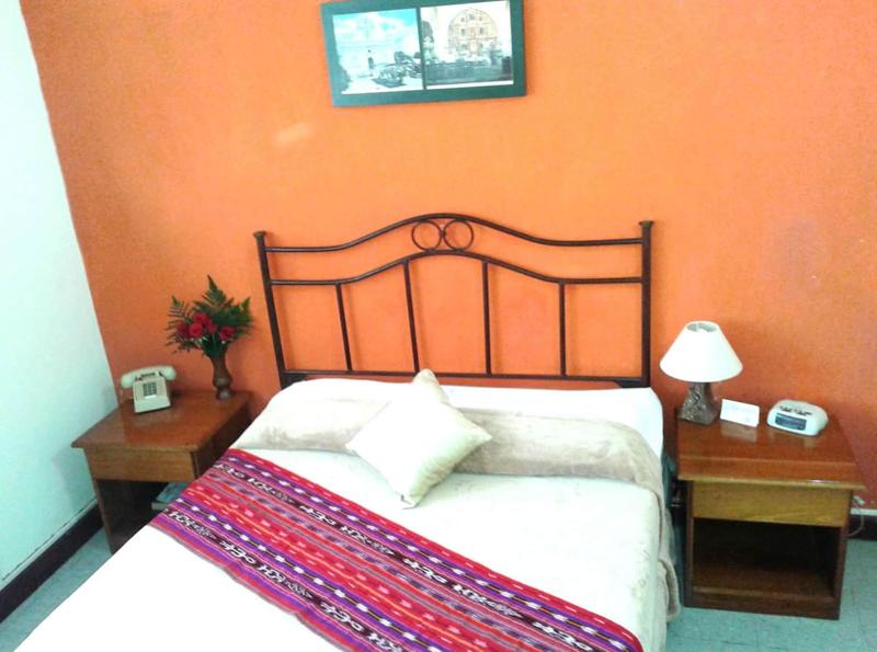 Hotel Casa Flores De Tikal image