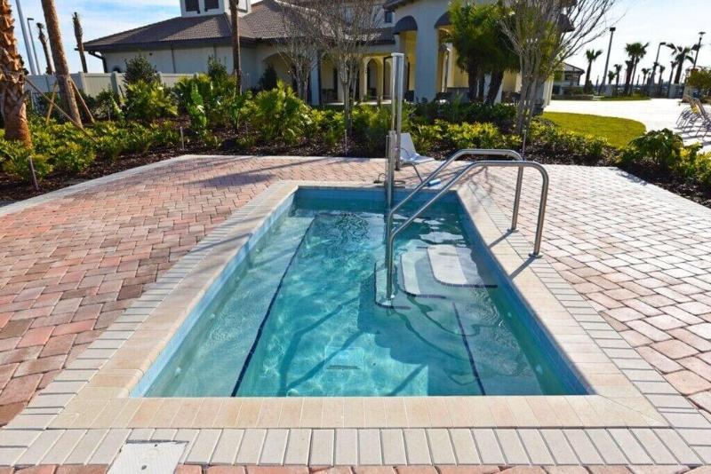 1521mc Amazing Champions Gate 8 Bedroom 5 Bed image