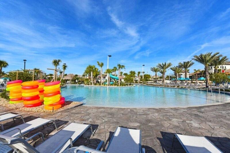 1521mc Amazing Champions Gate 8 Bedroom 5 Bed image