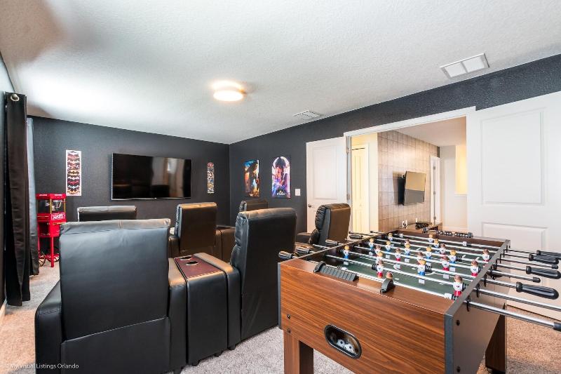 1521mc Amazing Champions Gate 8 Bedroom 5 Bed image