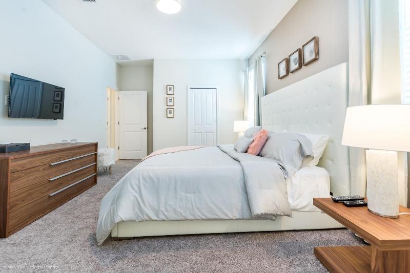 1521mc Amazing Champions Gate 8 Bedroom 5 Bed image