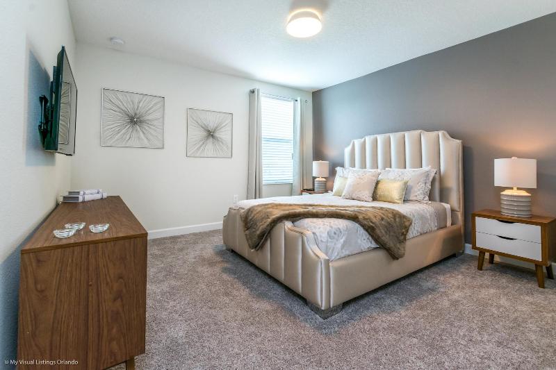 1521mc Amazing Champions Gate 8 Bedroom 5 Bed image