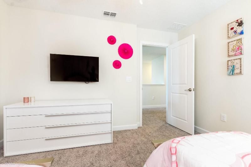1521mc Amazing Champions Gate 8 Bedroom 5 Bed image