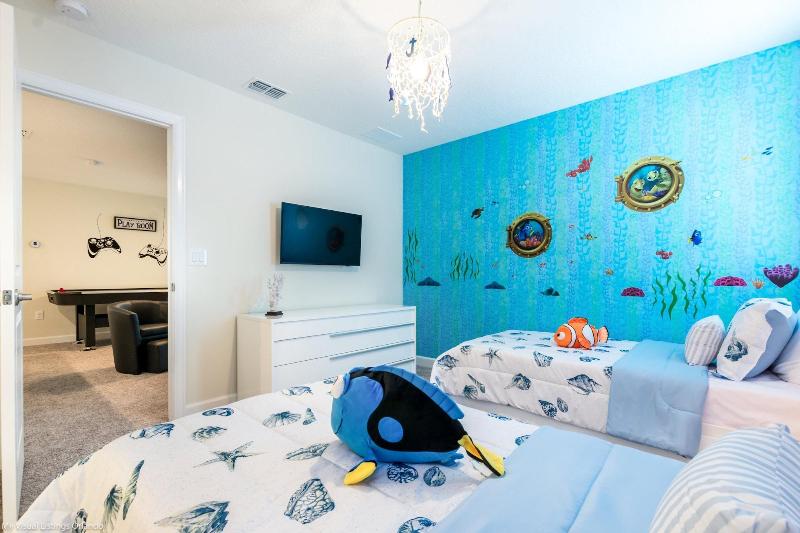 1521mc Amazing Champions Gate 8 Bedroom 5 Bed image