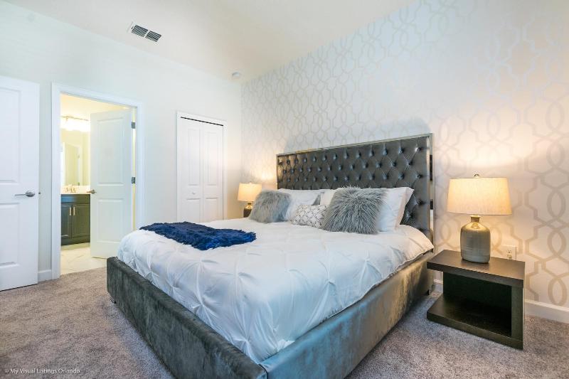 1521mc Amazing Champions Gate 8 Bedroom 5 Bed image