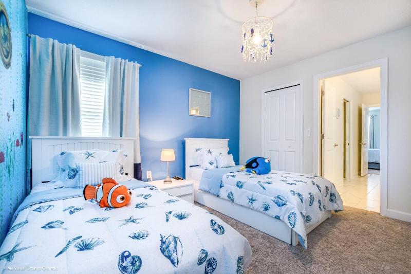 1521mc Amazing Champions Gate 8 Bedroom 5 Bed image