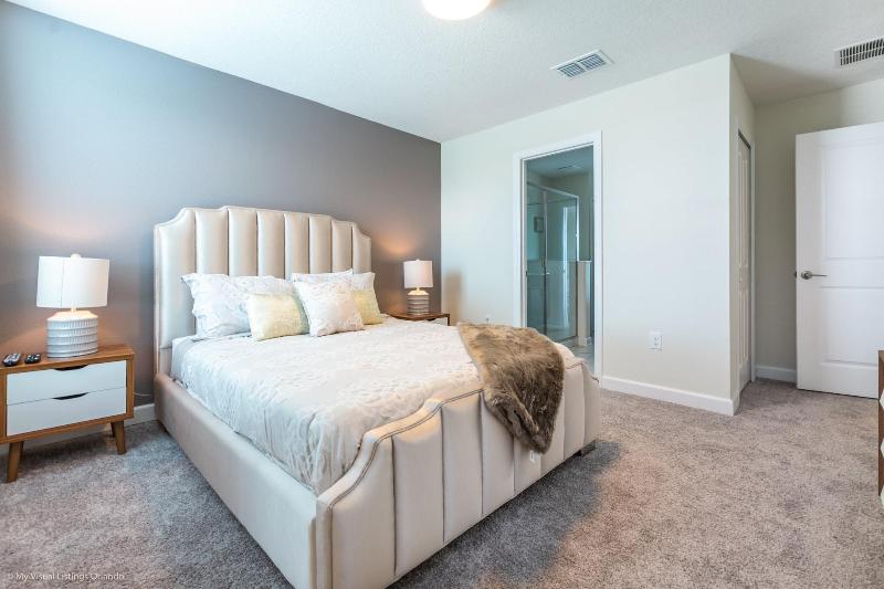 1521mc Amazing Champions Gate 8 Bedroom 5 Bed image