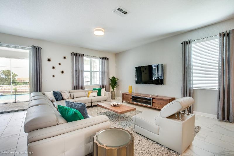 1521mc Amazing Champions Gate 8 Bedroom 5 Bed image