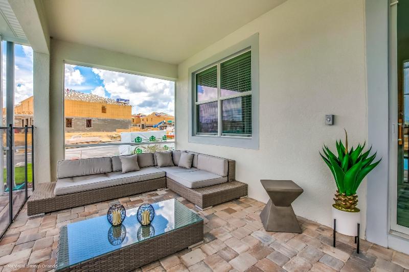 1521mc Amazing Champions Gate 8 Bedroom 5 Bed image