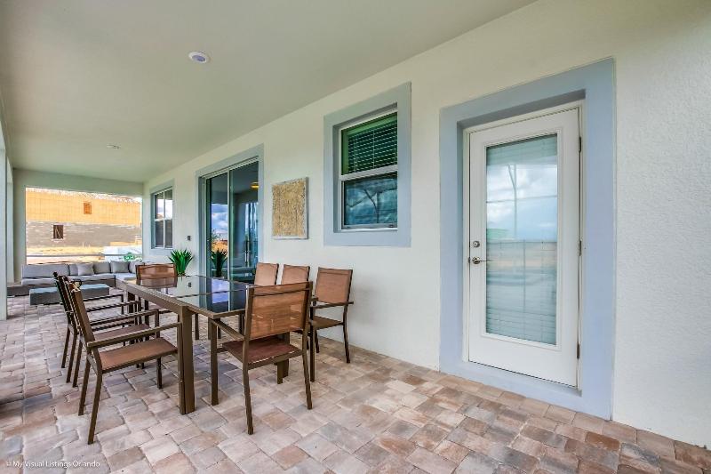 1521mc Amazing Champions Gate 8 Bedroom 5 Bed image