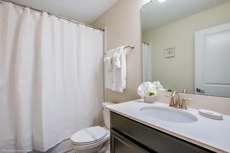 1521mc Amazing Champions Gate 8 Bedroom 5 Bed image