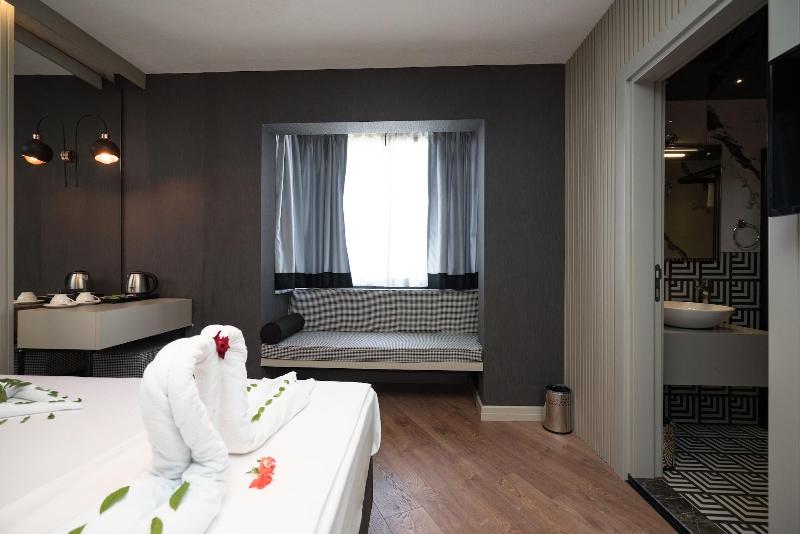 Basel Hotel image