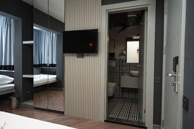 Basel Hotel image