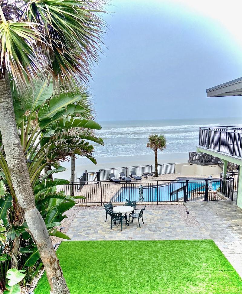 Organic Beach Retreat