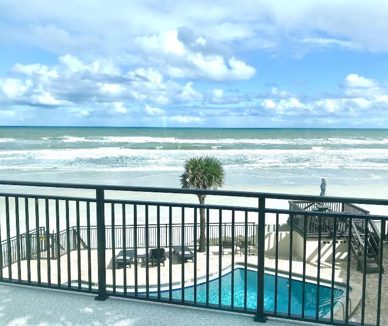 Organic Beach Retreat — photo 52