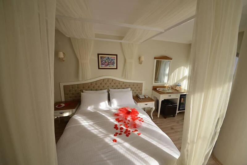 Biga Palas Hotel image